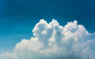 Descubre las ventajas del hospedaje en la nube: características esenciales que debes conocer
