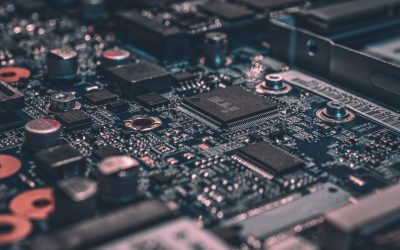 ¿Cómo impacta NVMe en la reducción de los tiempos de espera para los usuarios finales?