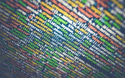 ¿Qué impacto tiene el uso de APIs externas en el rendimiento del sitio y cómo se optimizan?